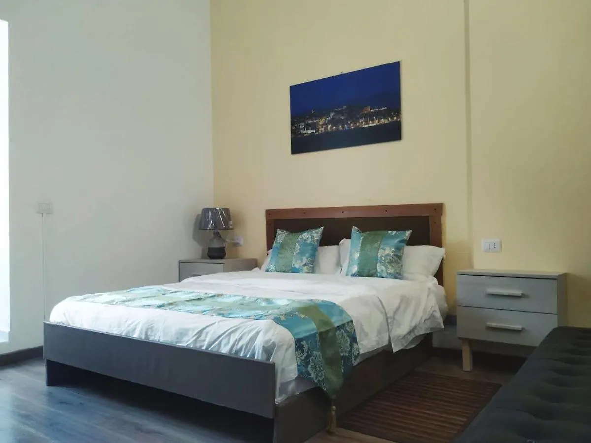 Sole D'Oriente Srls Hotel Cagliari 0*,  Italia